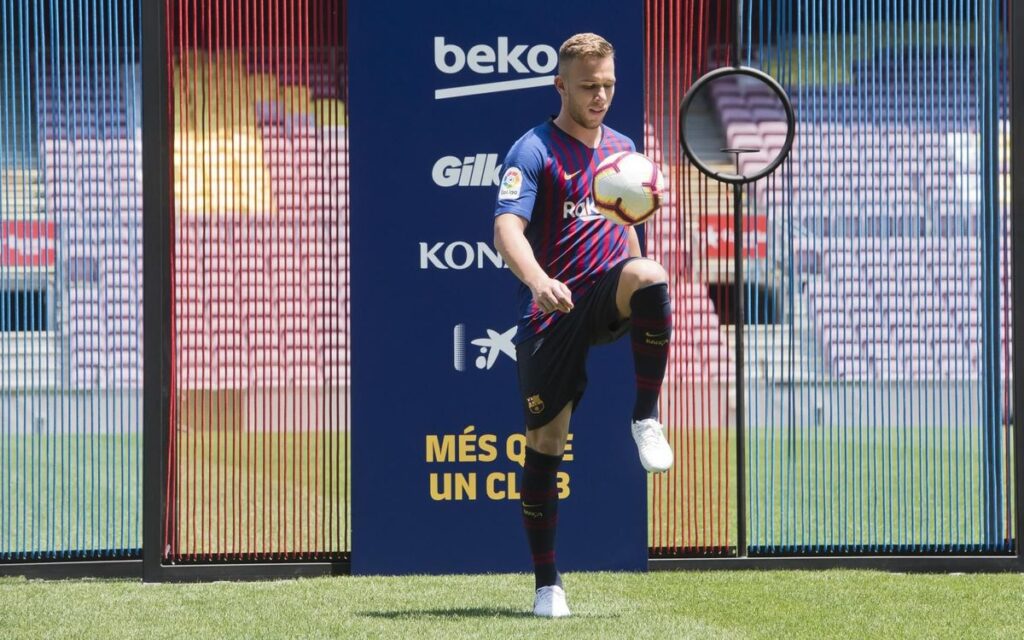 mini_1.-Arthur-presentaci-VICTOR-SALGADO