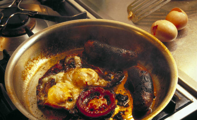 como-limpar-panela-queimada-1