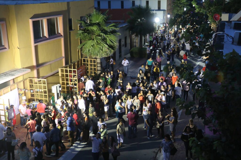 39161561_1064698127019989_6461065078857793536_n