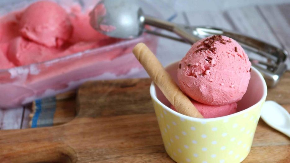 helado-de-fresa-1024x576